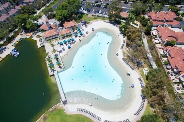 Building Photo - 205 Montana Del Lago Dr