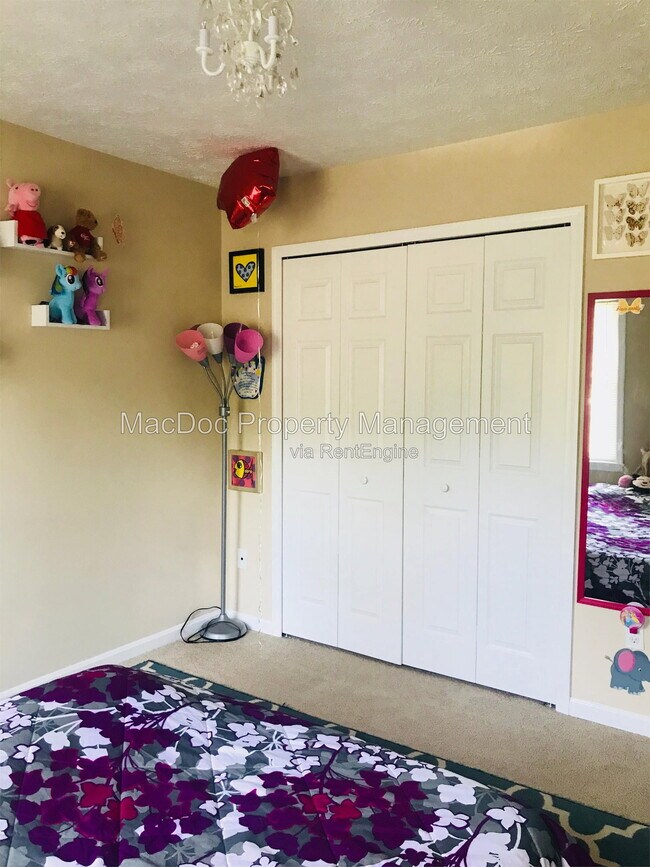 Building Photo - 6804 Saxony Cir