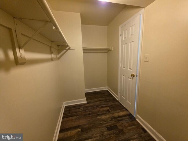 Building Photo - 12119 Salemtown Dr