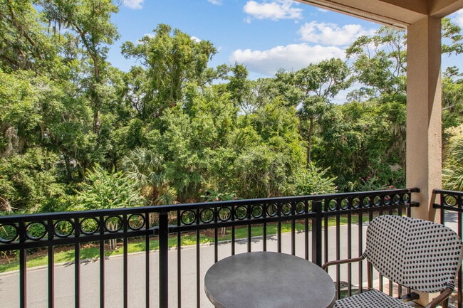 Building Photo - 95282 Summerwoods Cir