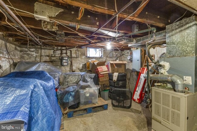 Building Photo - 2228 Taggert St