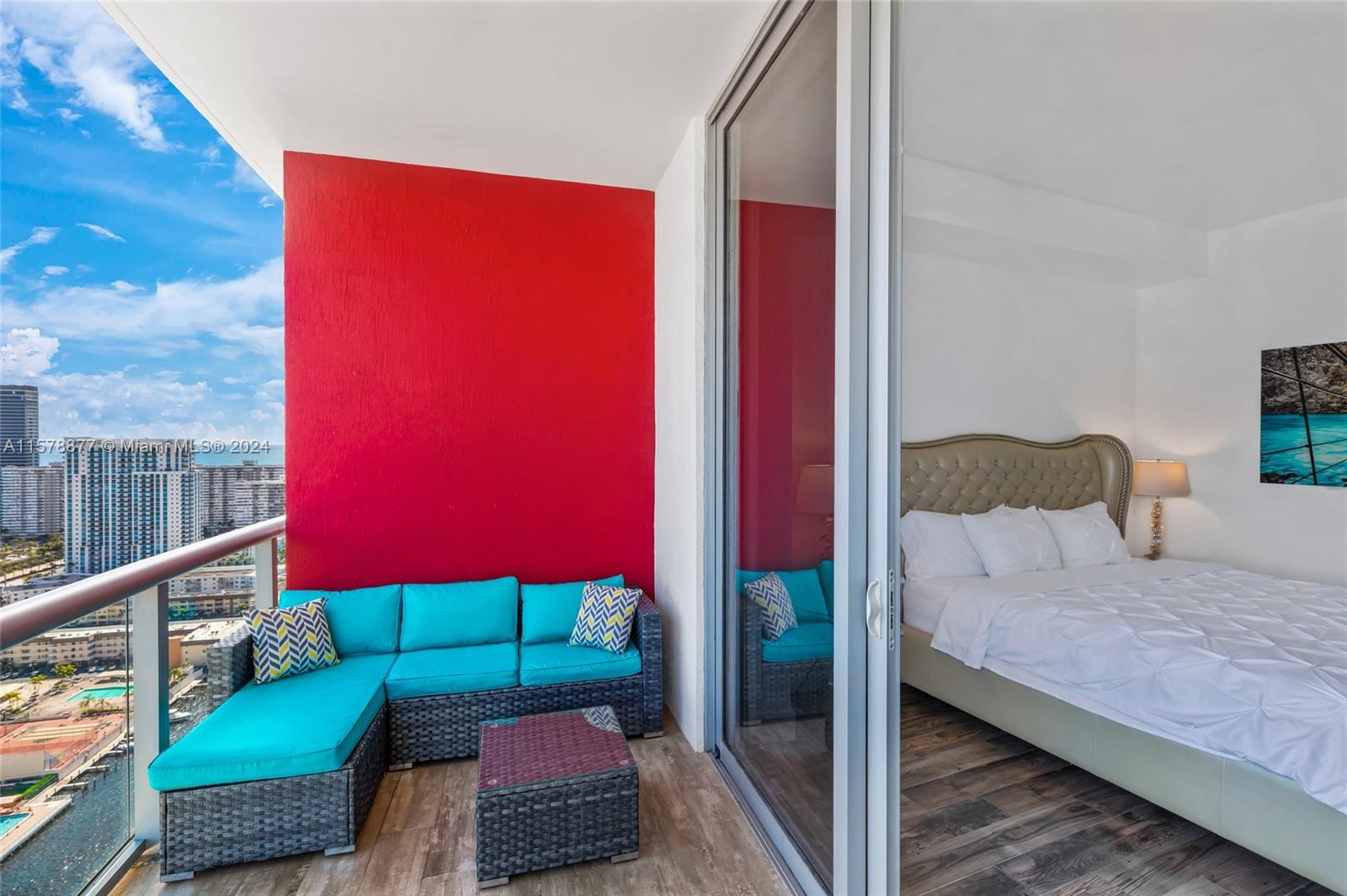 Building Photo - 2602 E Hallandale Beach Blvd