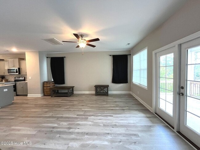 Building Photo - 60 Brownstone Ln