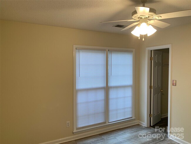 Building Photo - 4319 Wynborough Ln