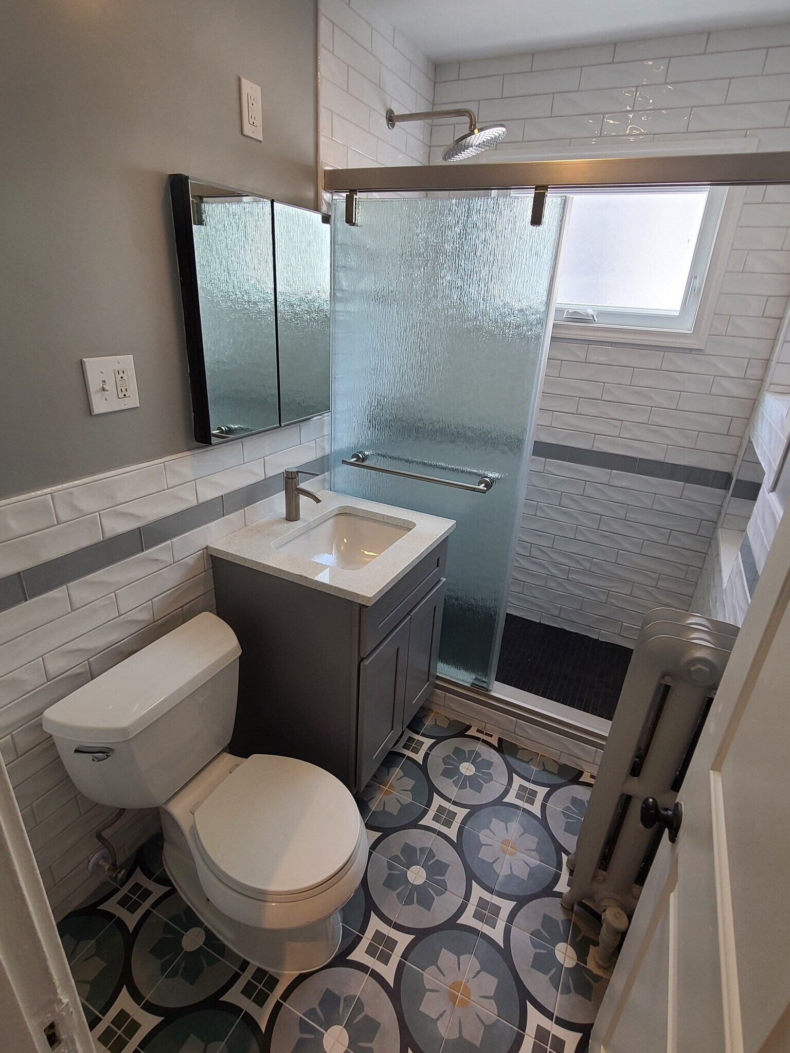 Building Photo - 11 Bailey St