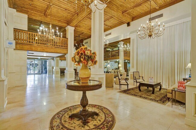 Building Photo - 235 Sunrise Ave