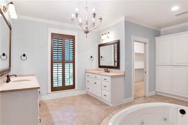 Building Photo - 7256 Atlanta Cir