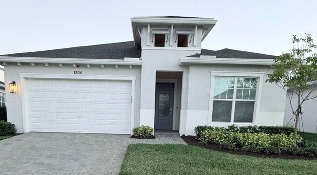 Building Photo - 1204 SE Woodbine Rd