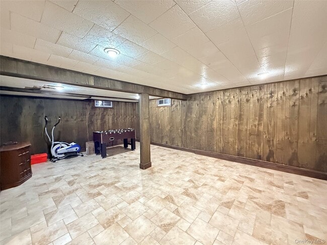 Building Photo - 15 Norfolk Ct