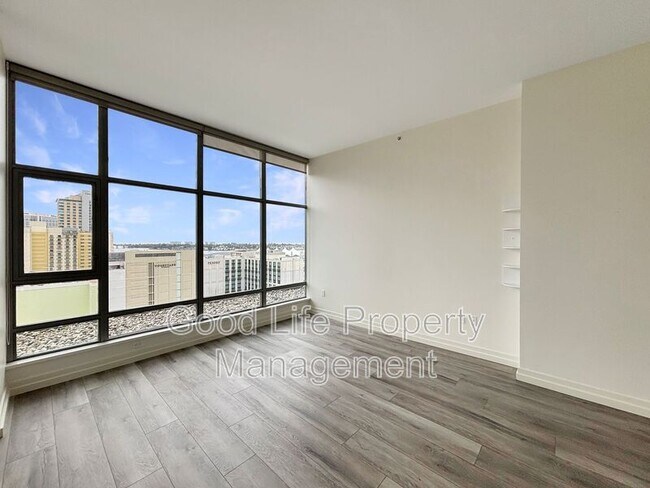 Building Photo - 575 Sixth Ave