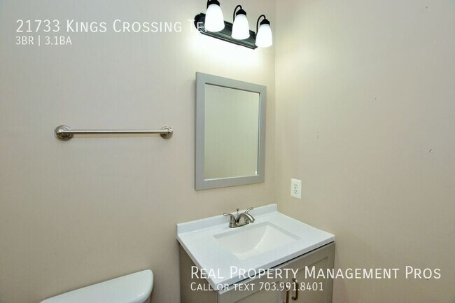 Building Photo - 21733 Kings Crossing Terrace