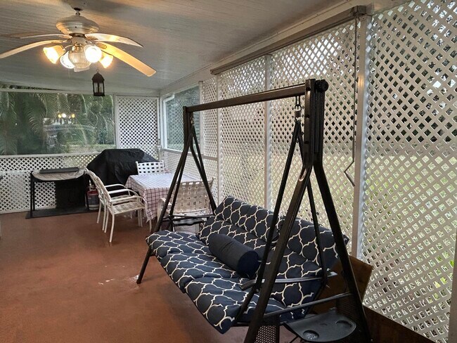 Building Photo - 12375 S Military Trl