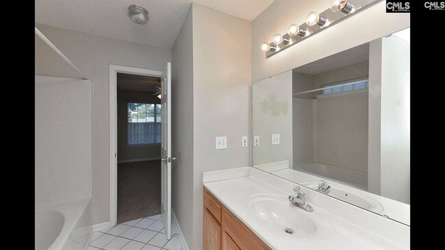Building Photo - 410 Ivy Green Ln
