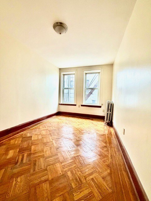 Building Photo - 292 Rogers Ave