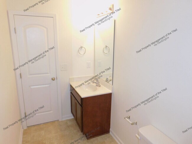 Building Photo - 4623 Chapel Ridge Dr