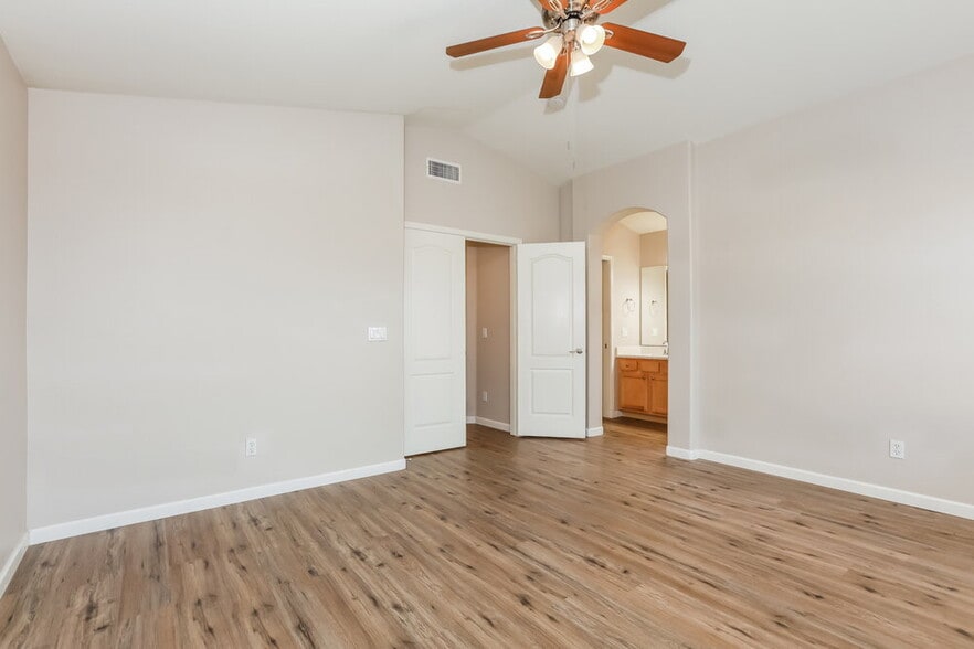 Building Photo - 7206 E Kael St