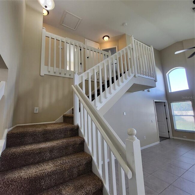 Building Photo - 25903 Bloomsbury Ct