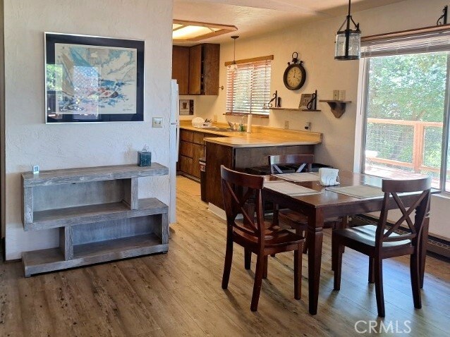 Building Photo - 11664 Lakeview Dr
