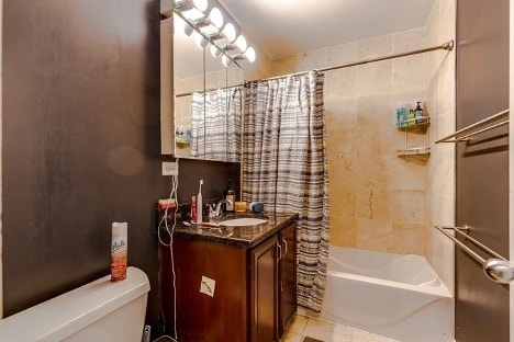 Building Photo - 6414 N Mozart St