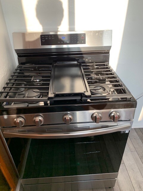 Building Photo - 1514 W 204th St