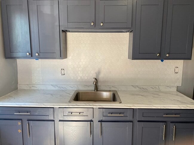 Building Photo - 78 Fuller St