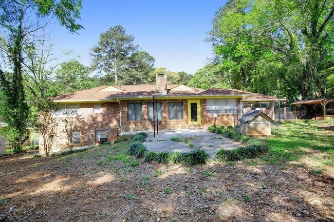 Building Photo - 2837 Hermosa Dr
