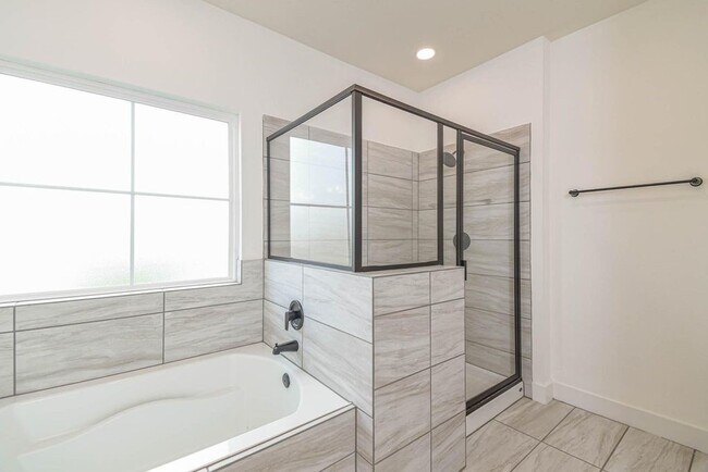 Building Photo - 16571 Oasis Glade Dr