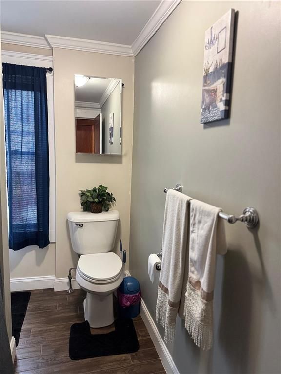 Building Photo - 2 Brook St