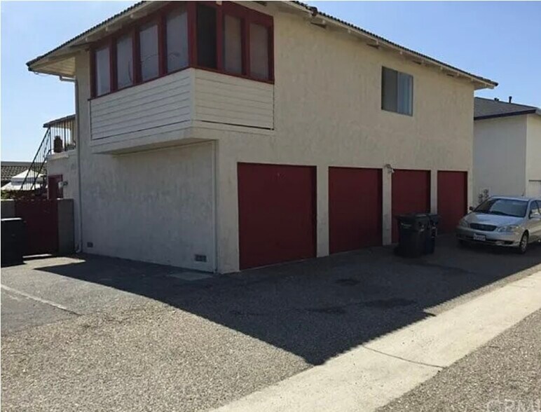Building Photo - 17011 Pinehurst Ln