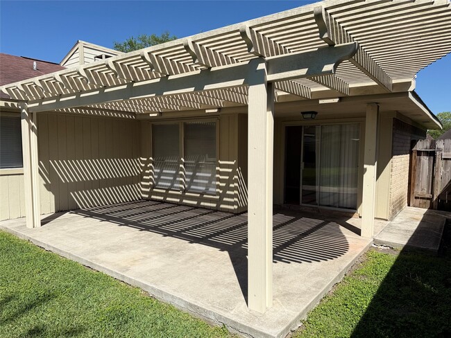 Building Photo - 6610 Addicks Clodine Rd