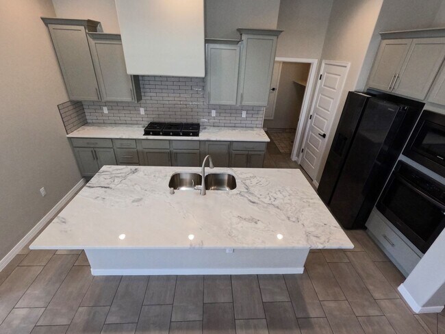 Building Photo - 3729 Santa Clarita Ave