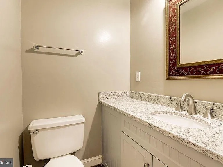 Downstairs Bathroom - 104 Shooters Ct