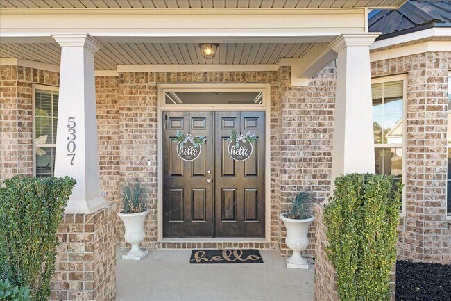 Building Photo - 5307 Bull St