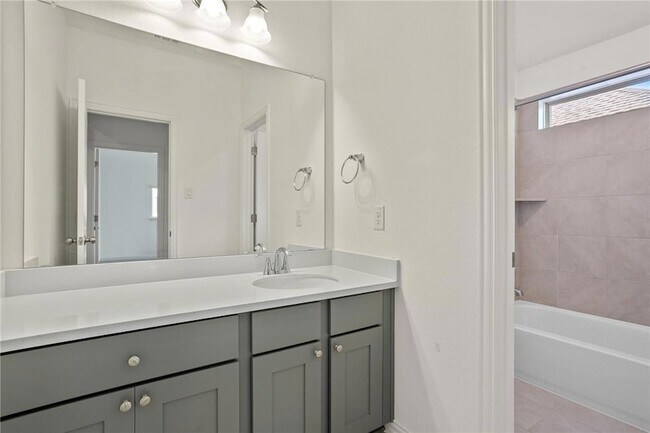 Building Photo - 613 Silent Crk Cv