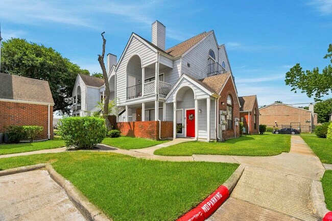Building Photo - 14550 Fonmeadow Dr