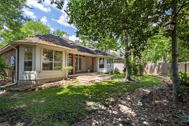 Building Photo - 11 Belcarra Pl