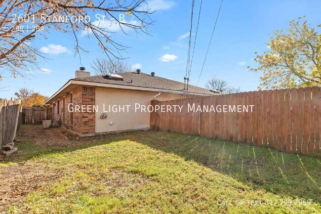 Building Photo - 2601 Stanford St