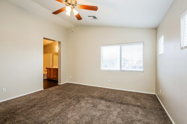 Building Photo - 6140 Withrow Downs St