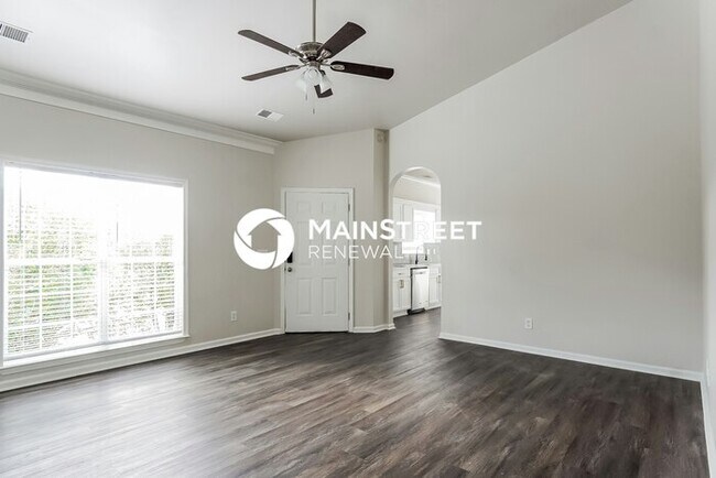 Building Photo - 3 Bedroom Pet-Friendly Home in BESSEMER, AL with Main Street Renewal