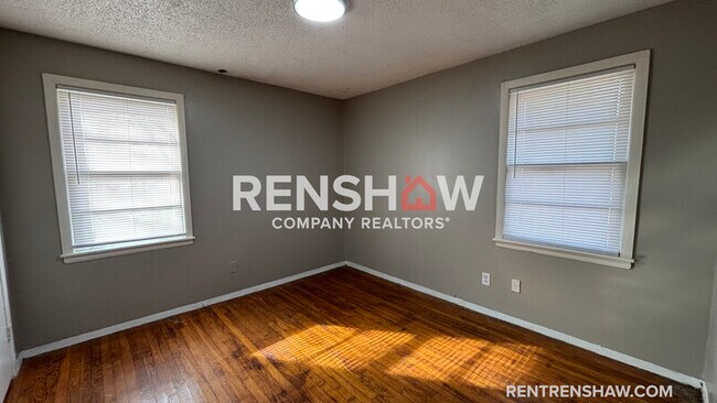 Building Photo - 4694 McCrory Ave