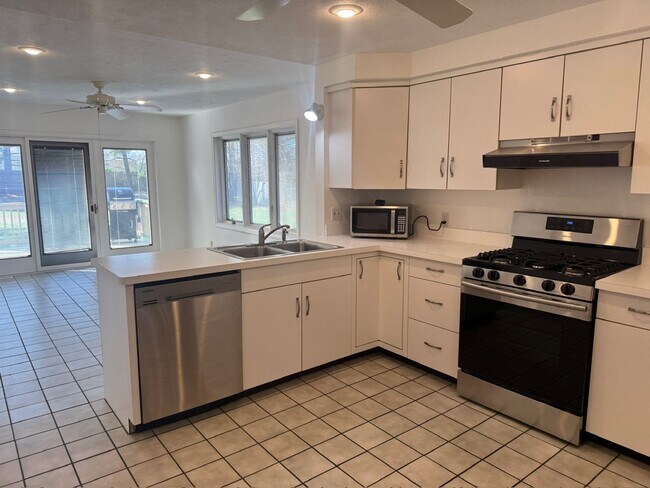 Building Photo - 5253 Harlem Rd