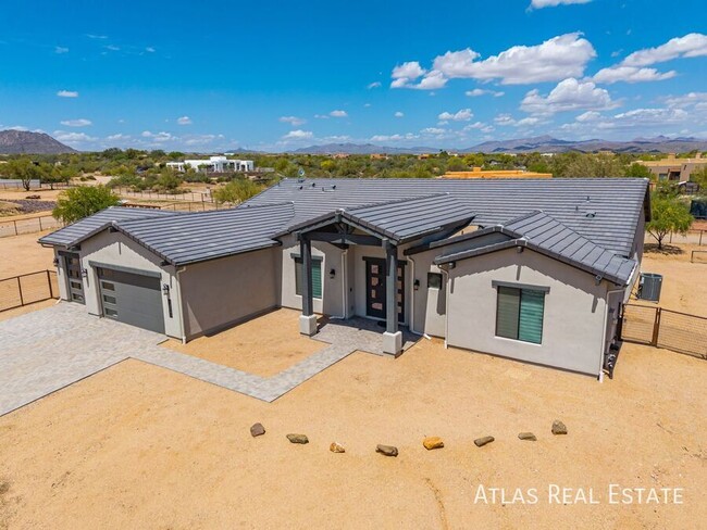 Building Photo - 15532 E Palo Brea Ln