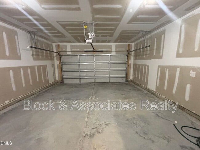 Building Photo - 5128 Ranger Grv Wy