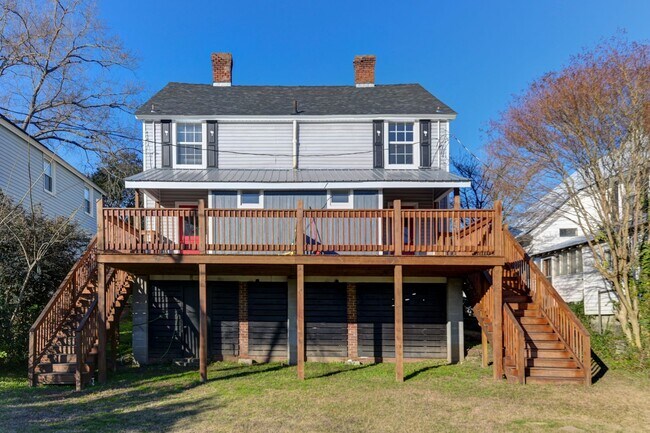 Building Photo - 203 Oliver St