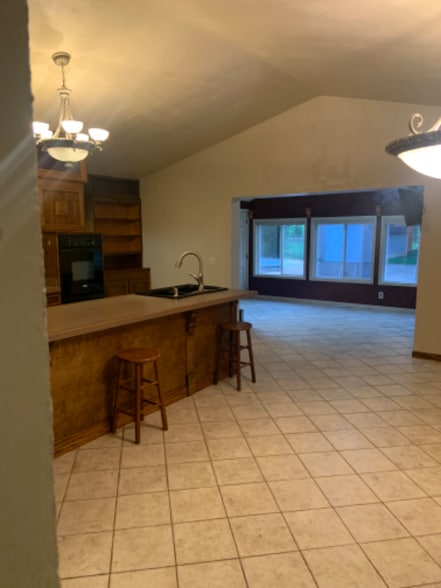 Building Photo - 8852 Rue Helena St NE