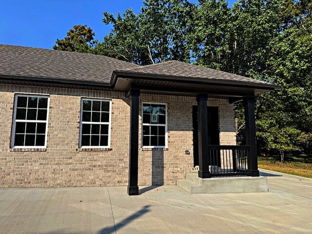 Building Photo - 890 Cumberland Dr