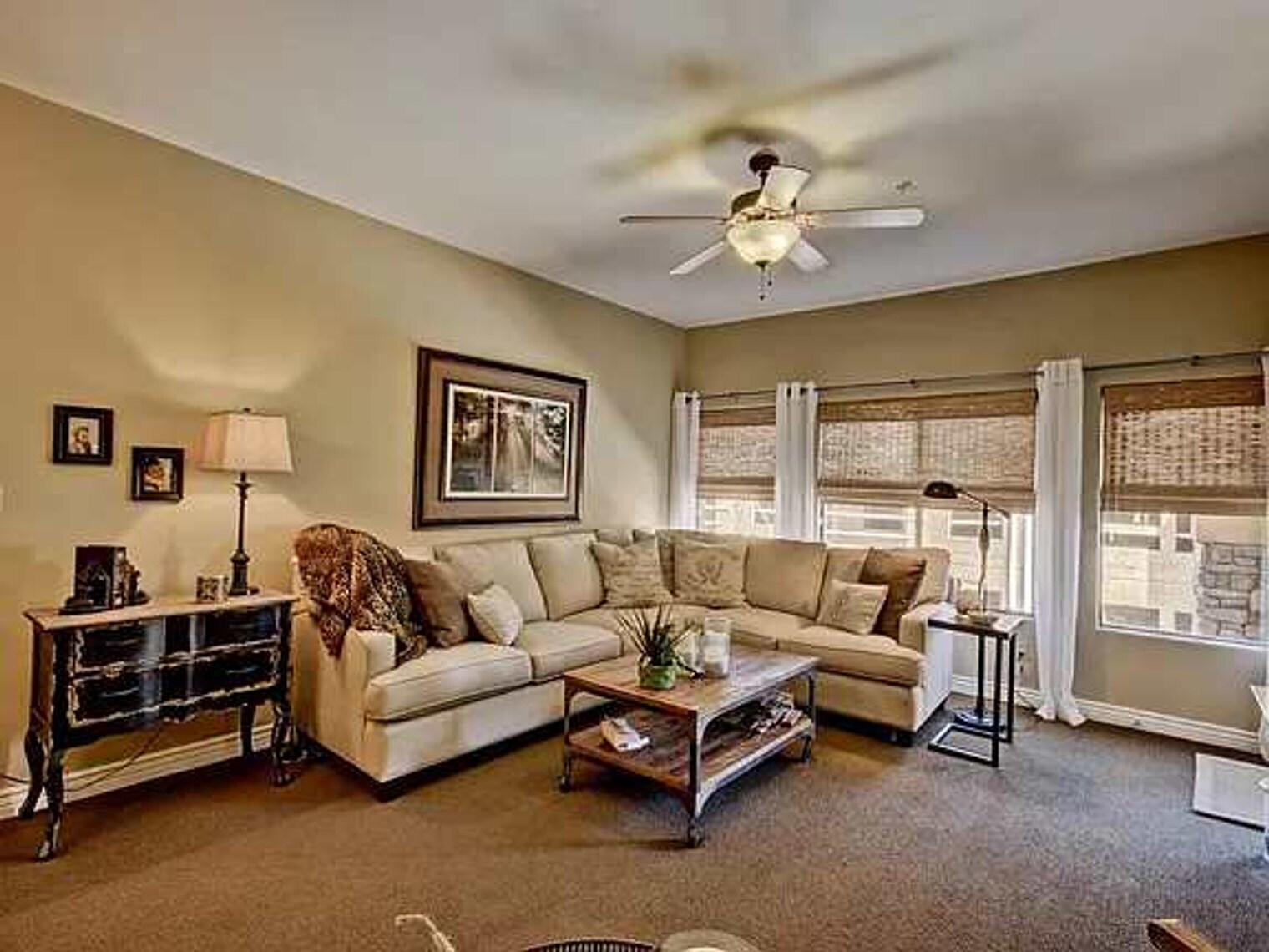 Building Photo - 5450 E Deer Valley Dr