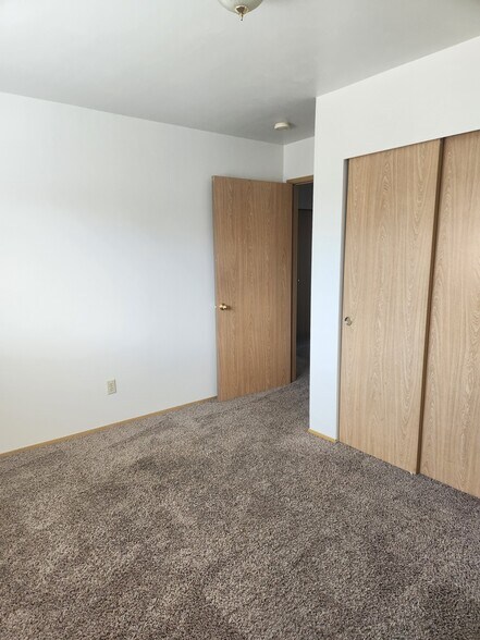 Bed 3 - 3603 Michelle Ln