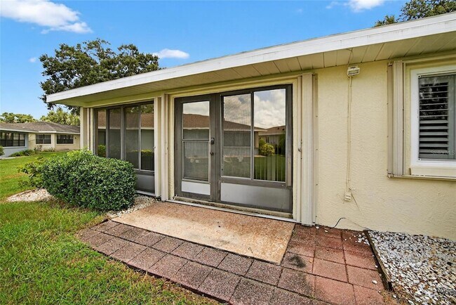Building Photo - 2221 Ivan Ct