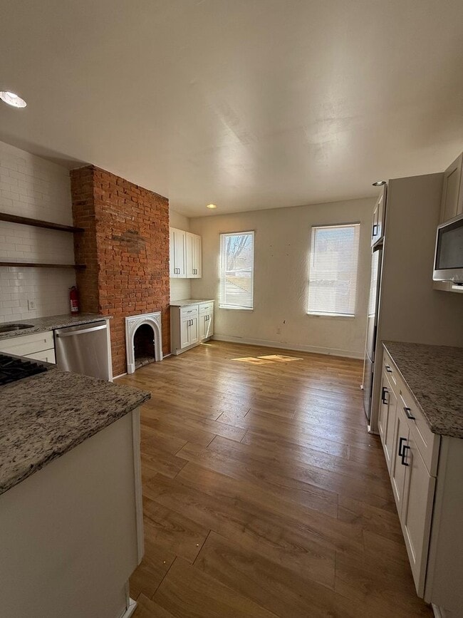 Building Photo - Troy Hill House!-3 Bed 1.5 Bath in Northside